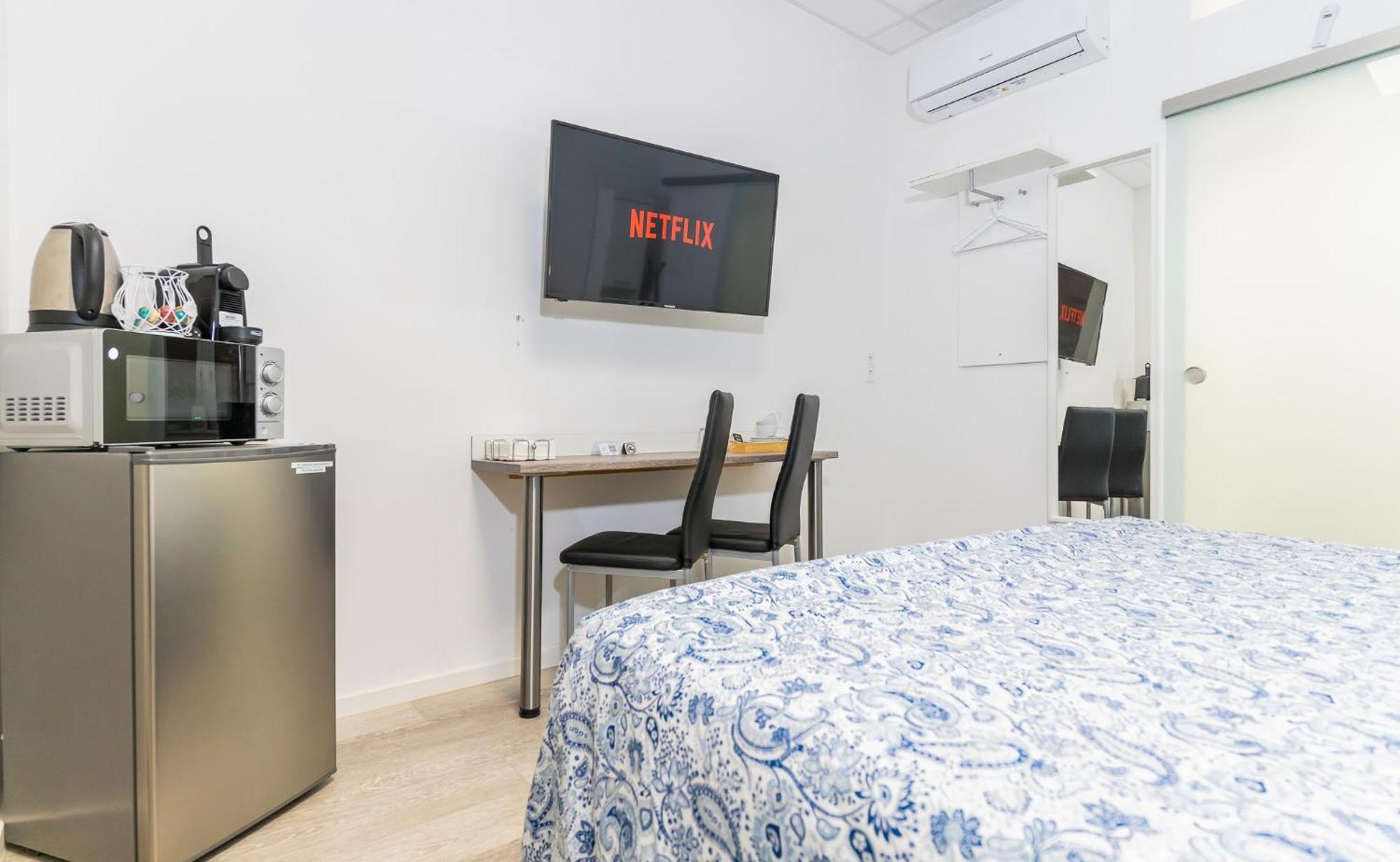 Private Room #1 With King Size, Ground Floor, Ac, Only 2Min To Rab Ramstein-Miesenbach Exterior photo
